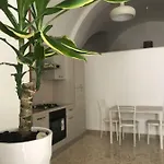 Annandre Apartment