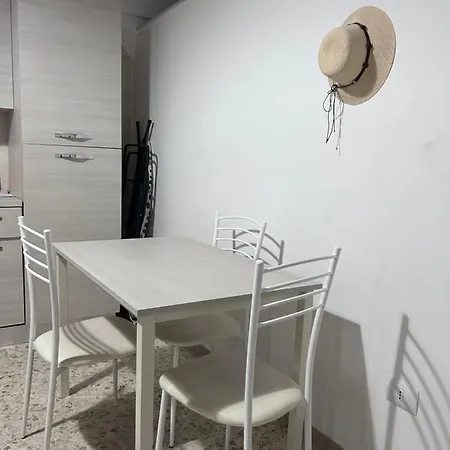 Annandre Apartment